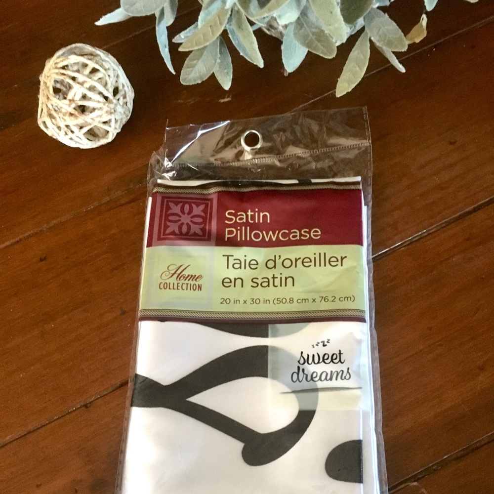 Sold   “Sweet dreams” satin pillow case